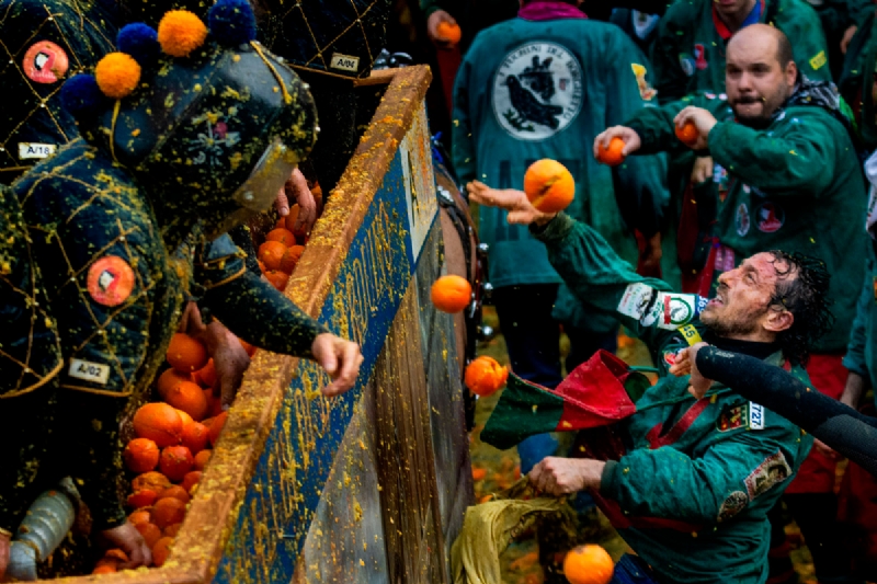 CARNEVALE DI IVREA